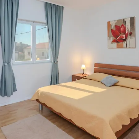 Apartment Barbara 4 By Guide *