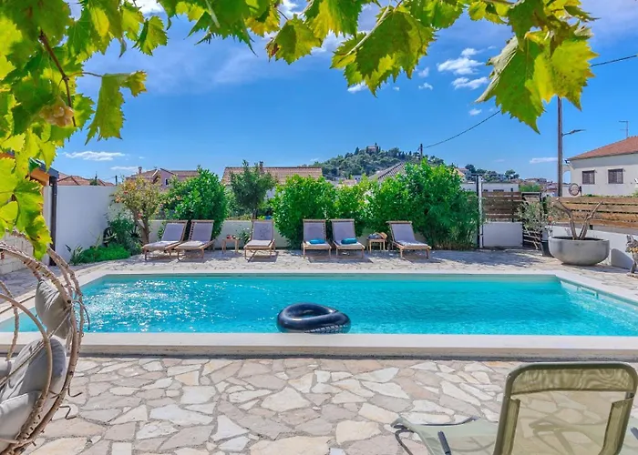 Barbara 4 By Guide Tribalj