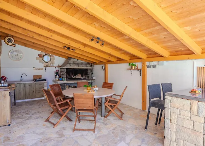 Barbara 4 By Guide Tribalj