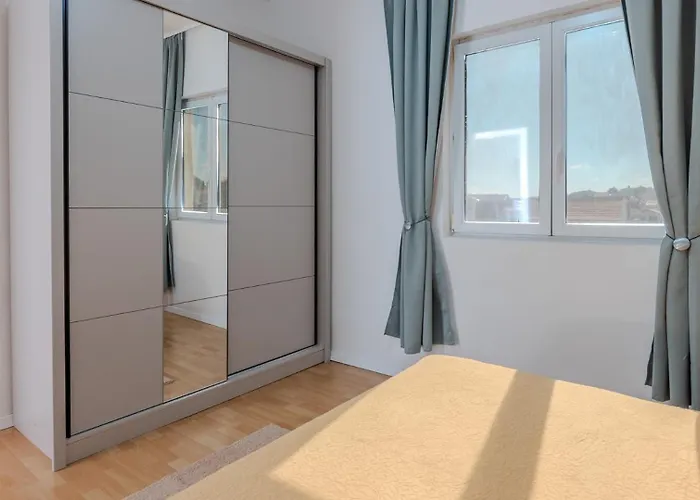 Barbara 4 By Guide Appartement